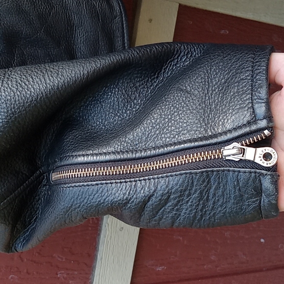 Vintage Harley Davidson leather jacket with liner and skid pads - Picture 4 of 13
